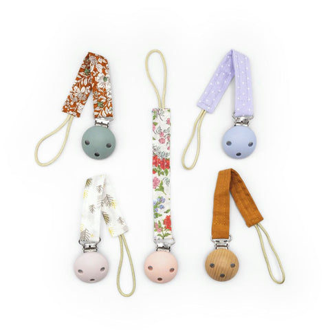 Jellystone Designs Dummy Clip