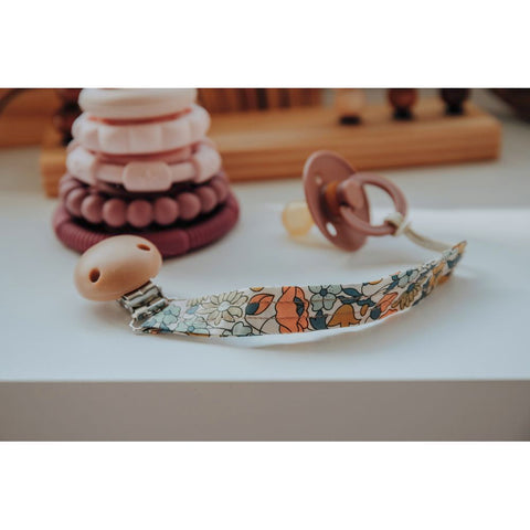 Jellystone Designs Dummy Clip